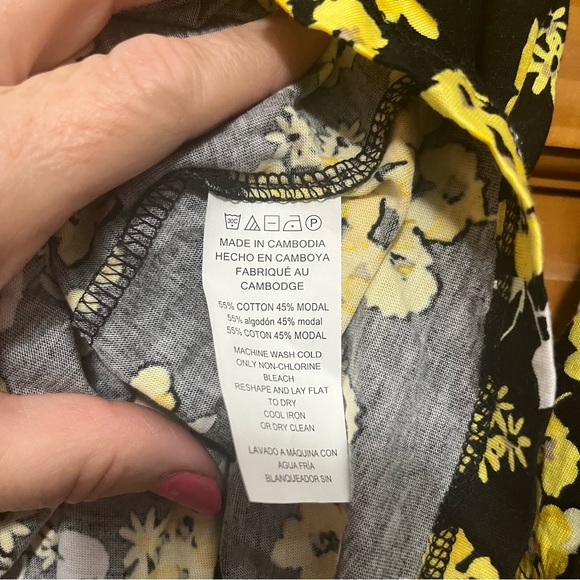 Michael Michael Kors Black/Yellow Bell Sleeve Top Size Large NWT - Picture 10 of 13